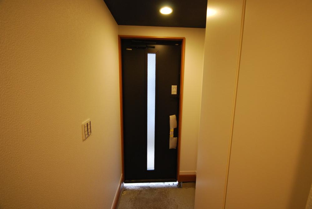 Entrance. 2013 November shooting