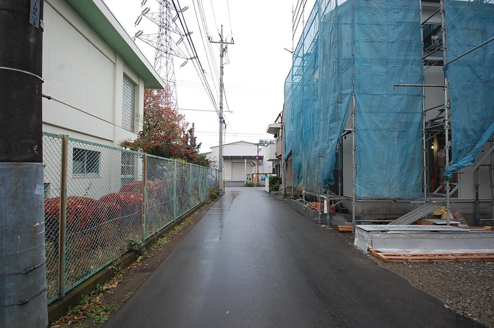 Local photos, including front road. Local (12 May 2013) Shooting