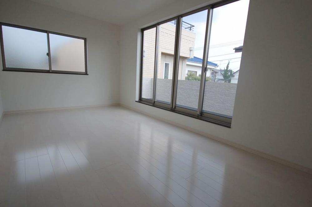 Same specifications photos (Other introspection). Seller construction cases