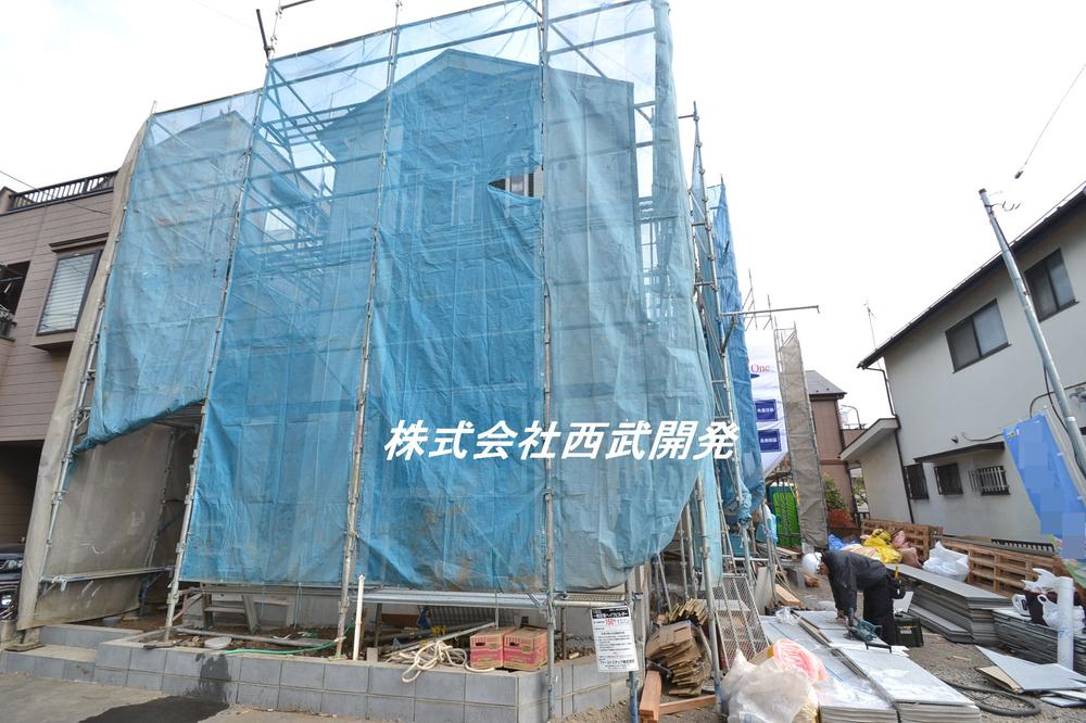 Local appearance photo. Local (12 May 2013) Shooting