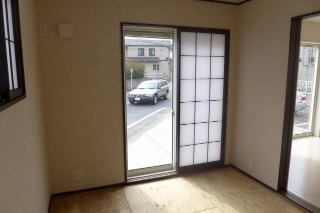 Other introspection. Japanese style room