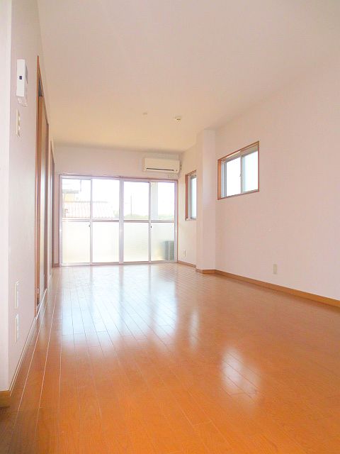 Living and room