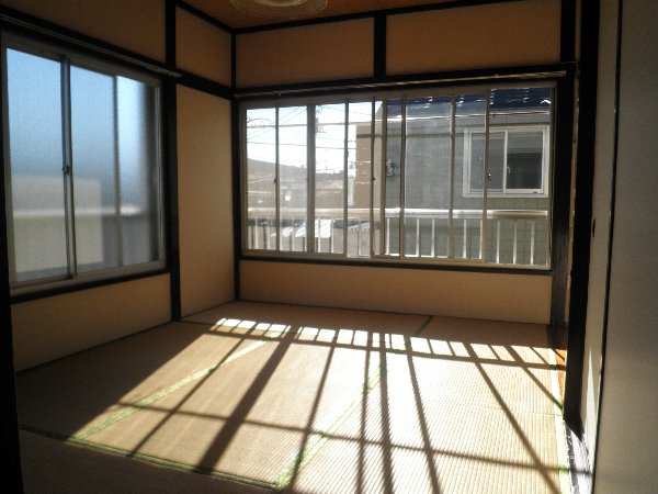 Living and room