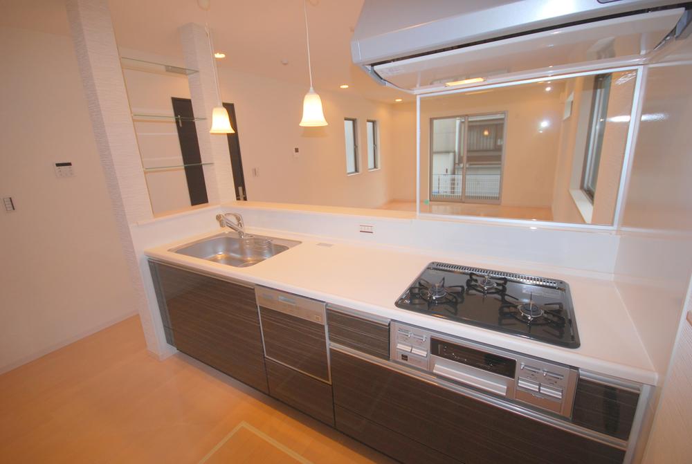 Same specifications photo (kitchen). Example of construction