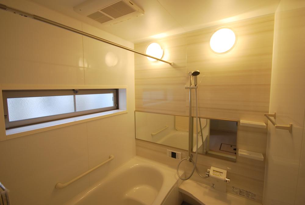 Same specifications photo (bathroom). Example of construction