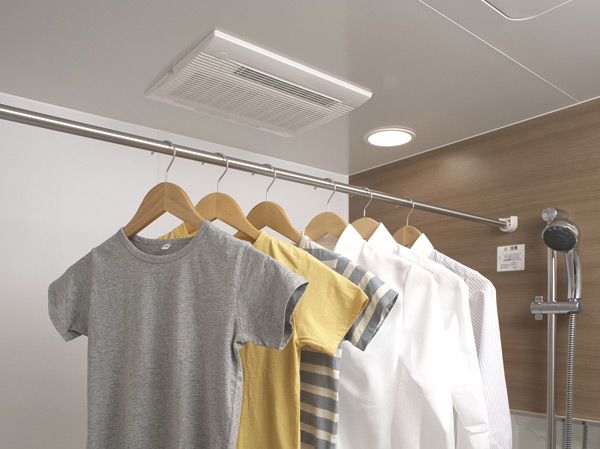 Bathing-wash room.  [Bathroom heating ventilation dryer] Bathroom will be the drying room of the laundry. The winter is comfortable it is possible to warm the bathroom before bathing. There is also a moisture and mold prevention effect, Clean keep the bathroom.