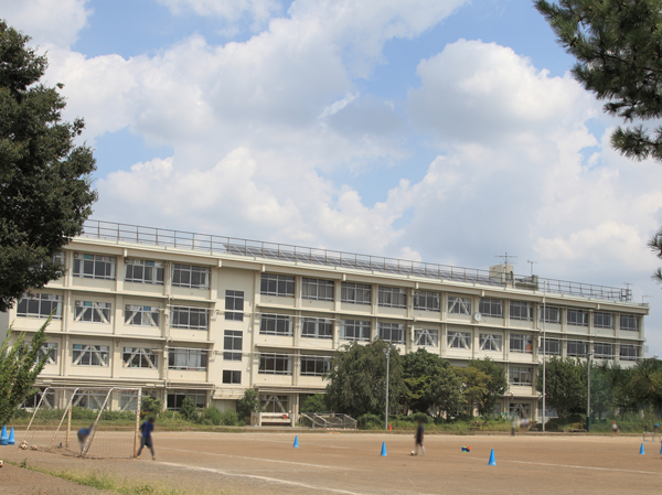Surrounding environment. Kodaira second junior high school (about 130m ・ A 2-minute walk)