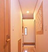 Construction ・ Construction method ・ specification. JIS of JIS standard, which is the most stringent standards in the country, JAS both F ☆  ☆  ☆  ☆  Use low-formaldehyde wood and building materials, which are ranked in, Etc. In addition to the construction of the wallpaper to ensure the use of Nonhorumu adhesive, Kept clean indoor air environment, We are health-conscious.