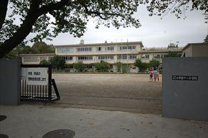 Primary school. Kodaira stand Xiaoping eleventh 1443m up to one elementary school