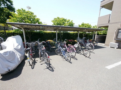 Other. 1m to bicycle parking lot (Other)