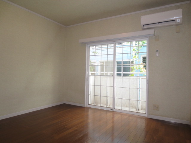 Living and room