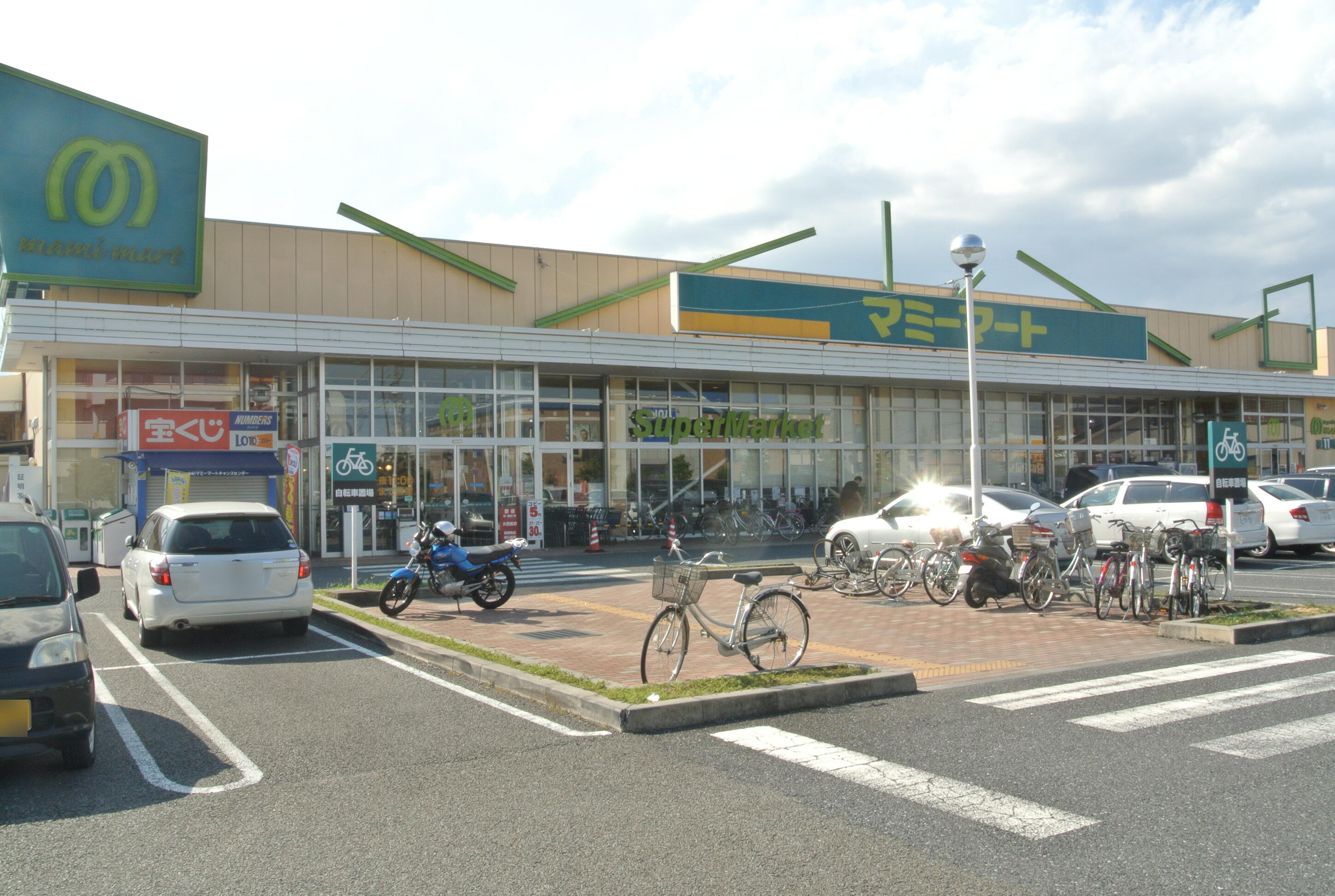 Supermarket. Mamimato Xiaoping Ogawa store up to (super) 451m