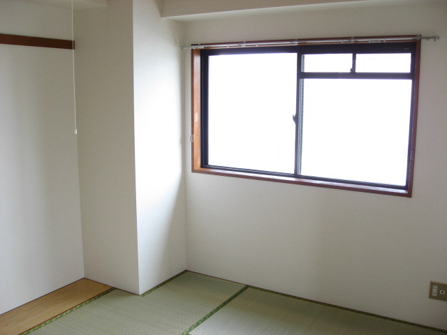 Other room space. Gorori a nap can also be in the Japanese-style room! 