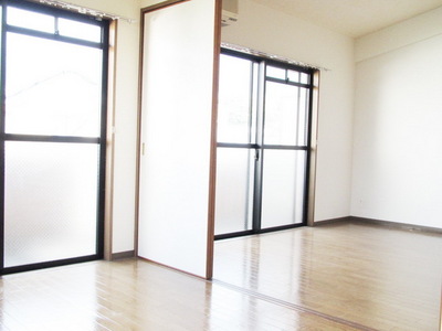 Other room space. All flooring