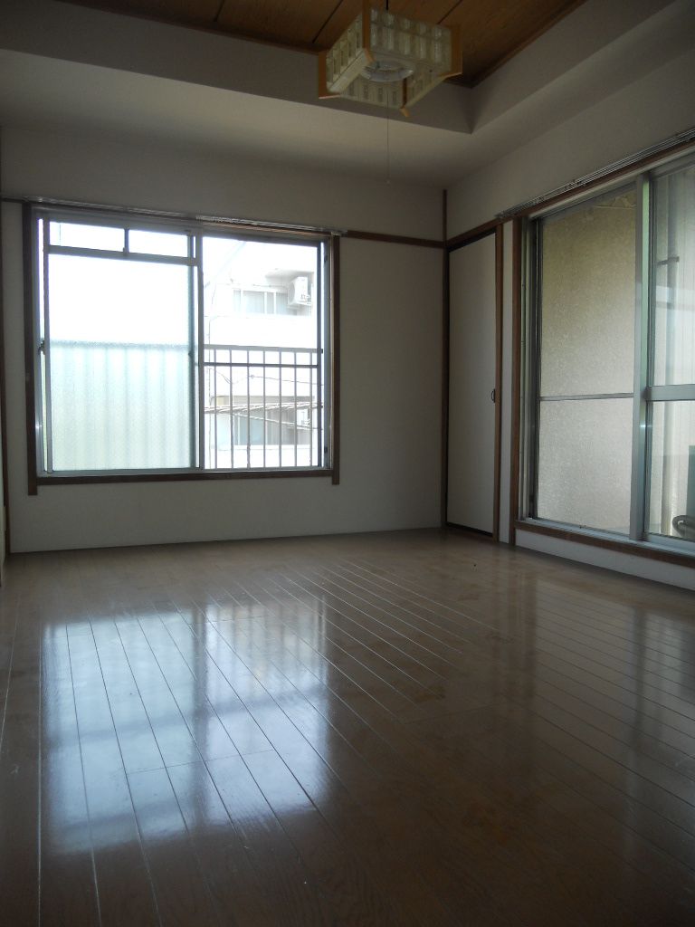 Living and room