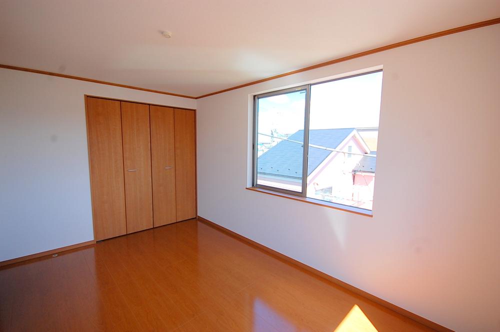 Non-living room. Western-style construction cases