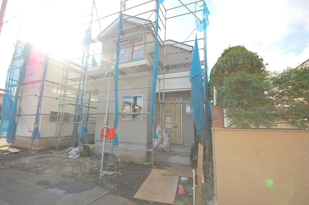 Local appearance photo. Local (11 May 2013) Shooting 1 Building