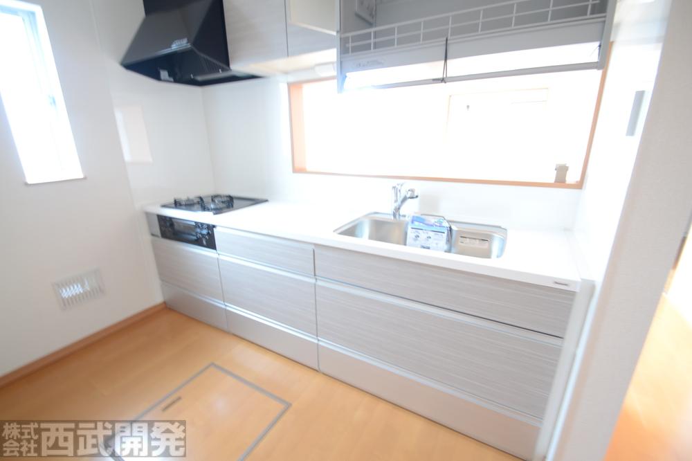 Other Equipment. Artificial marble counter kitchen ・ With water purifier ・ Slide storage ・ Underfloor Storage