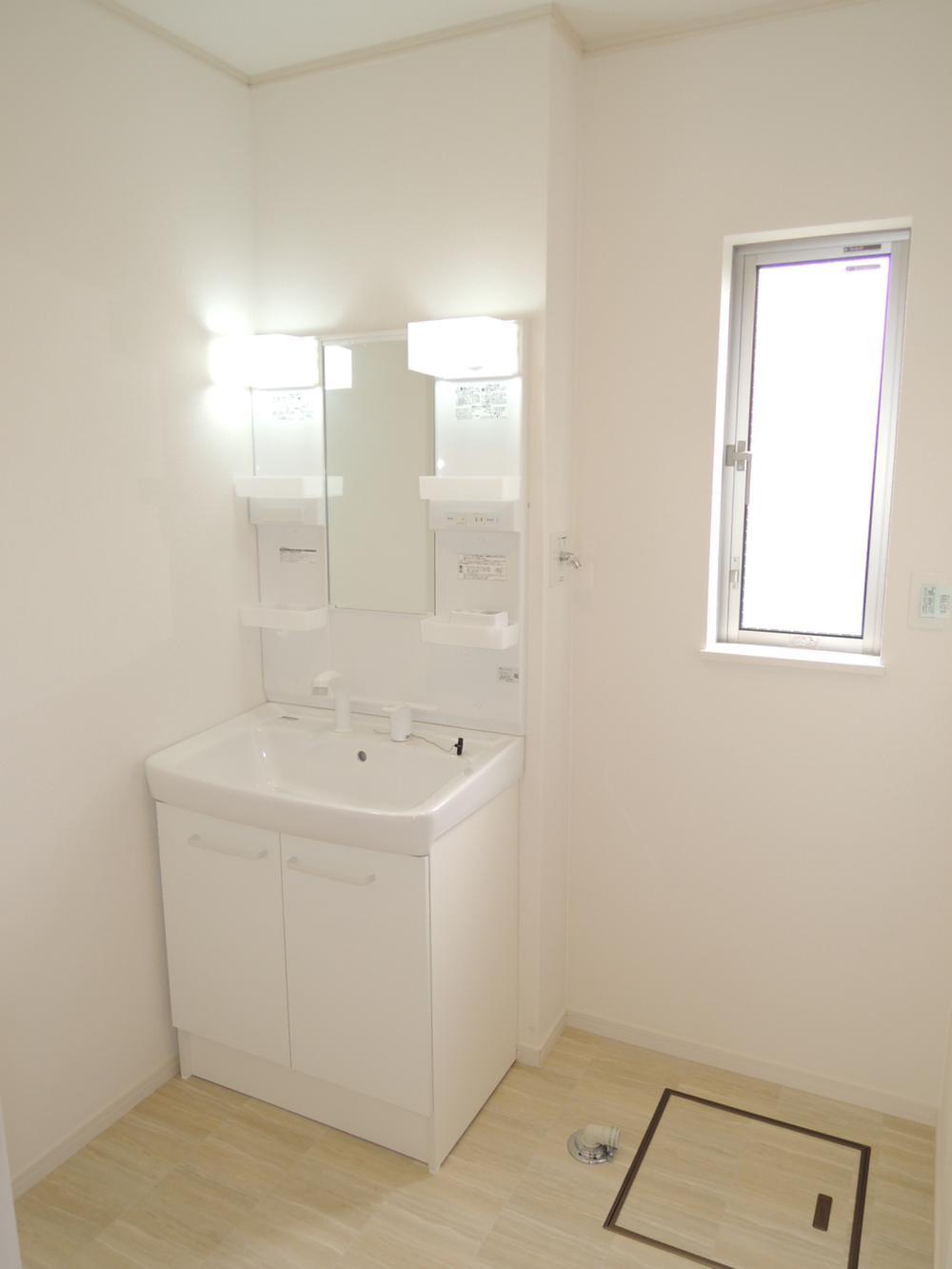 Same specifications photos (Other introspection). Vanity (same specifications)