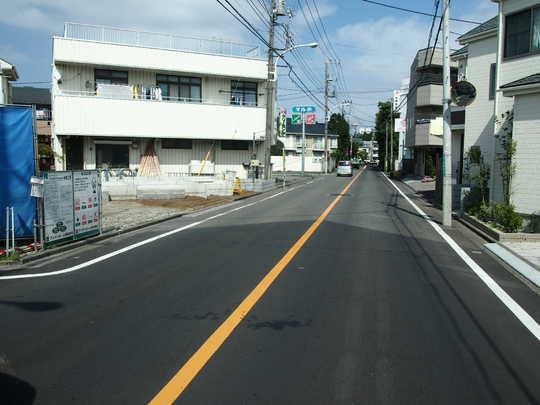 Local photos, including front road. Frontal road