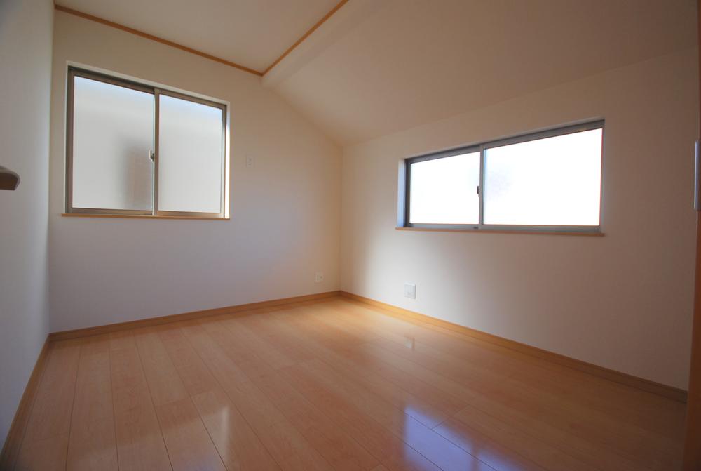 Same specifications photos (Other introspection). Example of construction