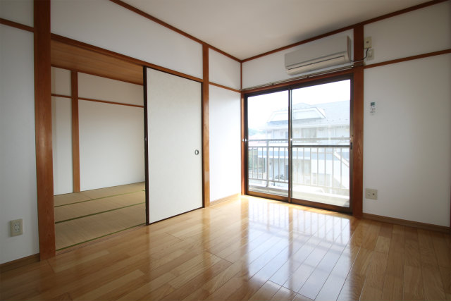 Living and room