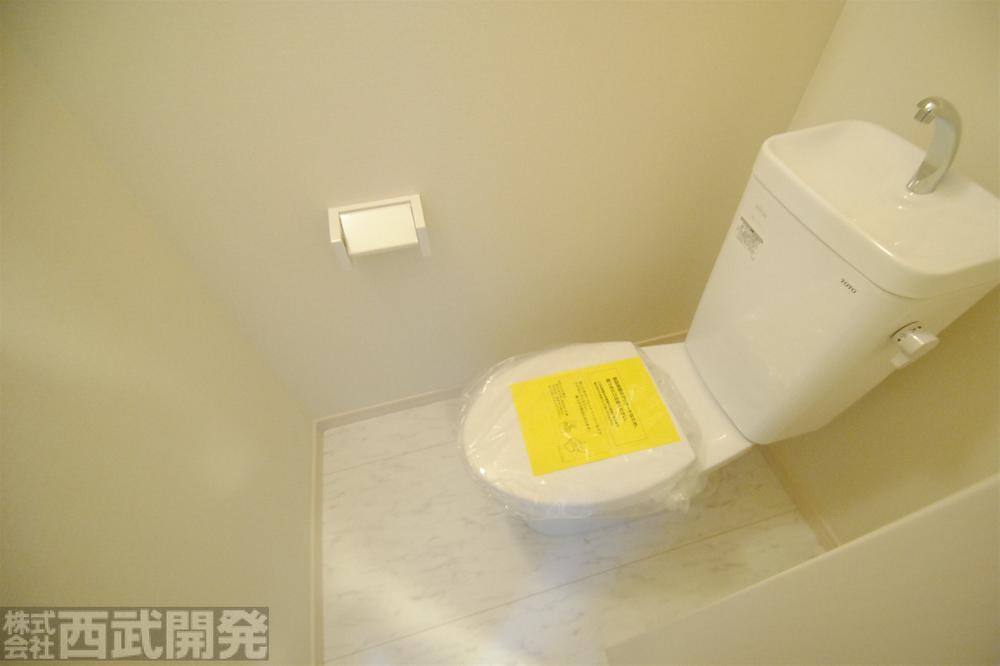 Toilet. 1st floor ・ Second floor Washlet