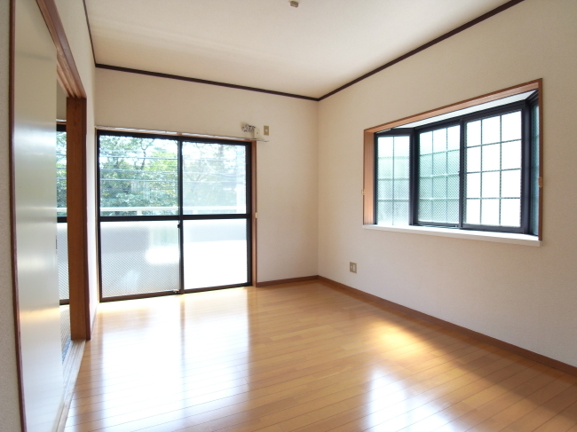 Other. Bright living room of the southwest angle room