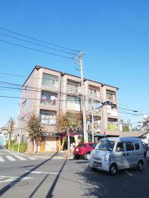 Building appearance. Open feeling full