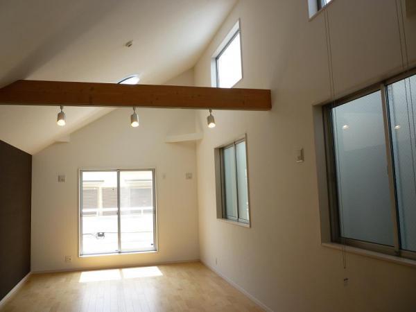 Living. 2013 September shooting