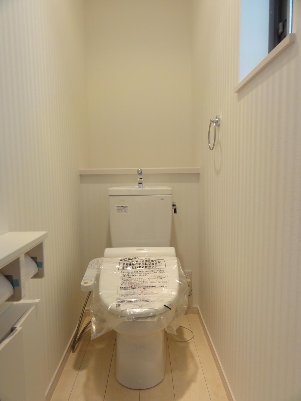 Toilet. 1F ・ 2F bidet function