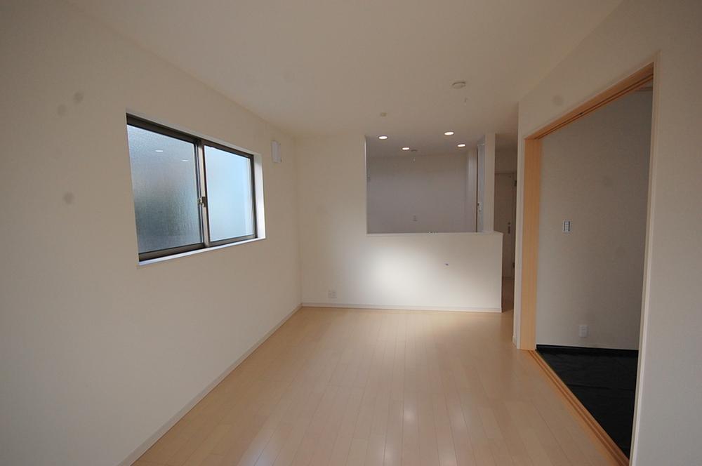 Living. Local Photos