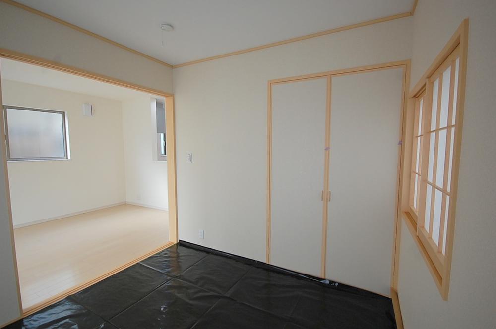 Non-living room. Local Photos