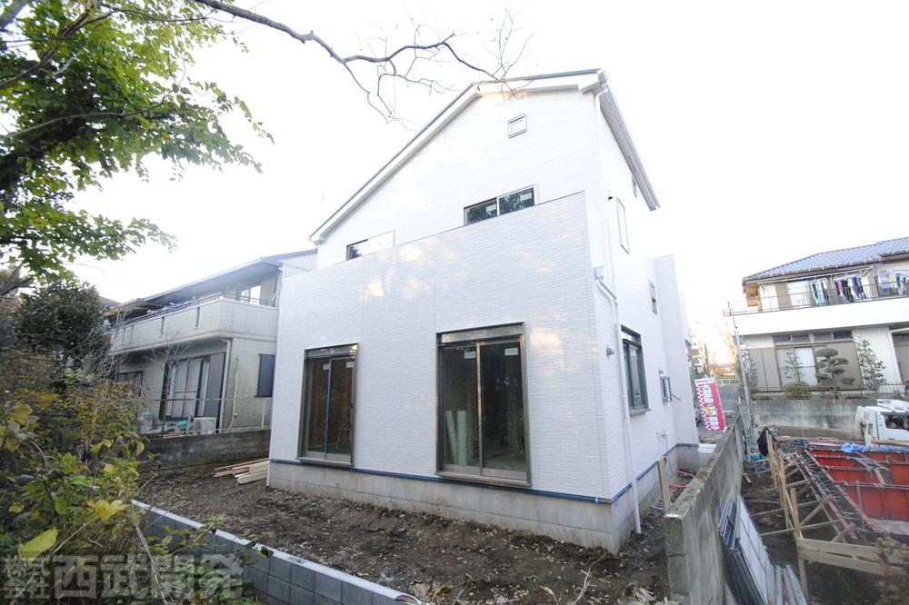 Local appearance photo. Local (12 May 2013) Shooting