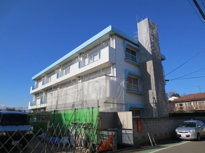 Building appearance. Facing south, Sunny