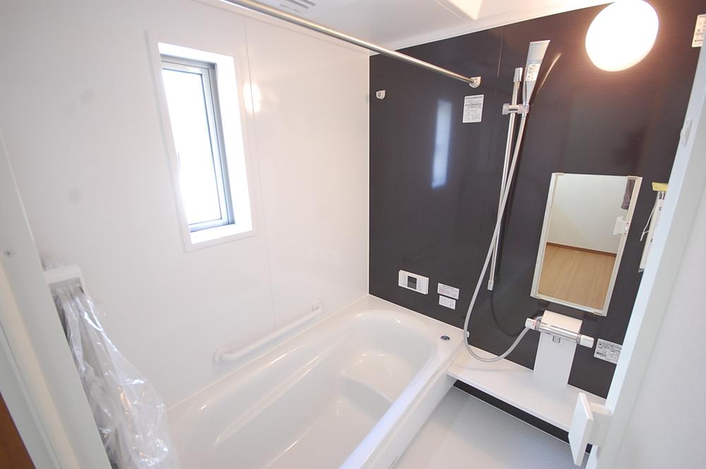 Same specifications photo (bathroom). The company construction cases