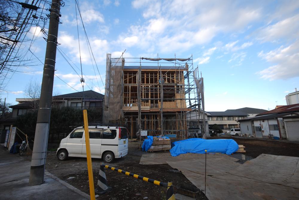 Local appearance photo. December 2013 shooting