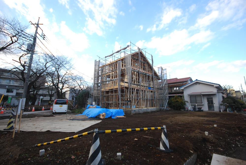 Local appearance photo. December 2013 shooting