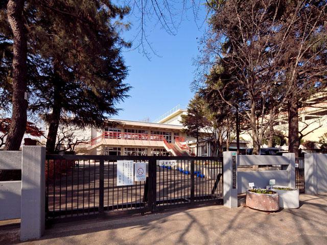 Primary school. Kodaira stand Xiaoping eleventh 911m to one elementary school