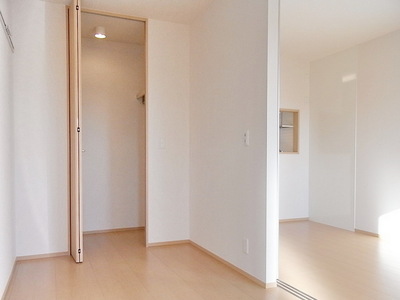 Receipt. Storage good ・ One-step closet