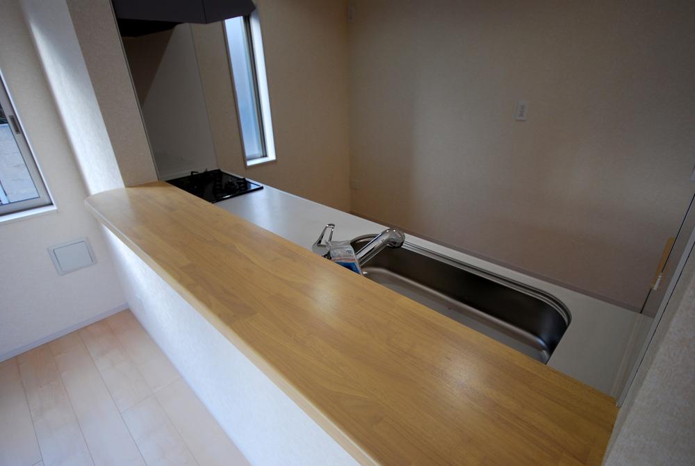 Kitchen. Local Photos