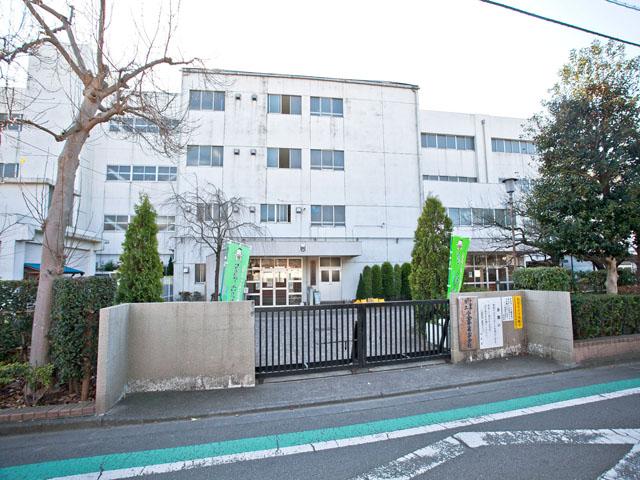 Junior high school. Koganei Municipal Koganei 1079m to the second junior high school