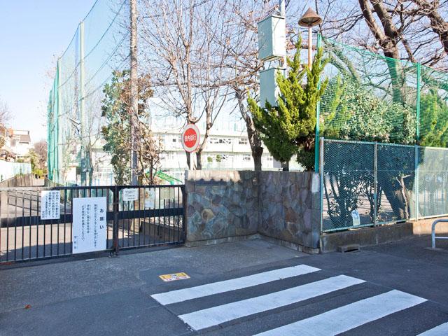 Primary school. Koganei Minami to elementary school 802m