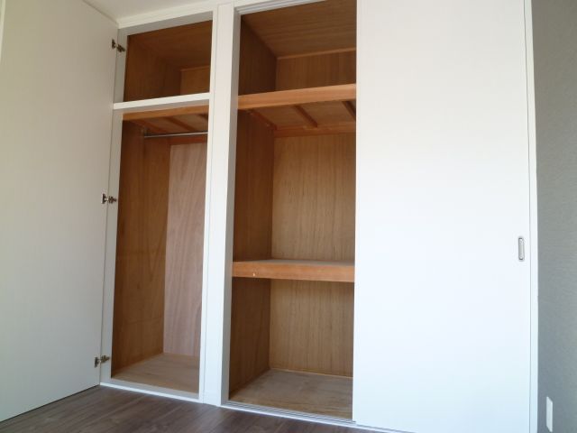 Receipt. Storage capacity UP in collaboration closet and storage! 
