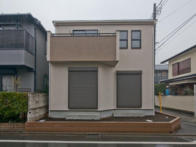 Local appearance photo. Local (12 May 2013) Shooting