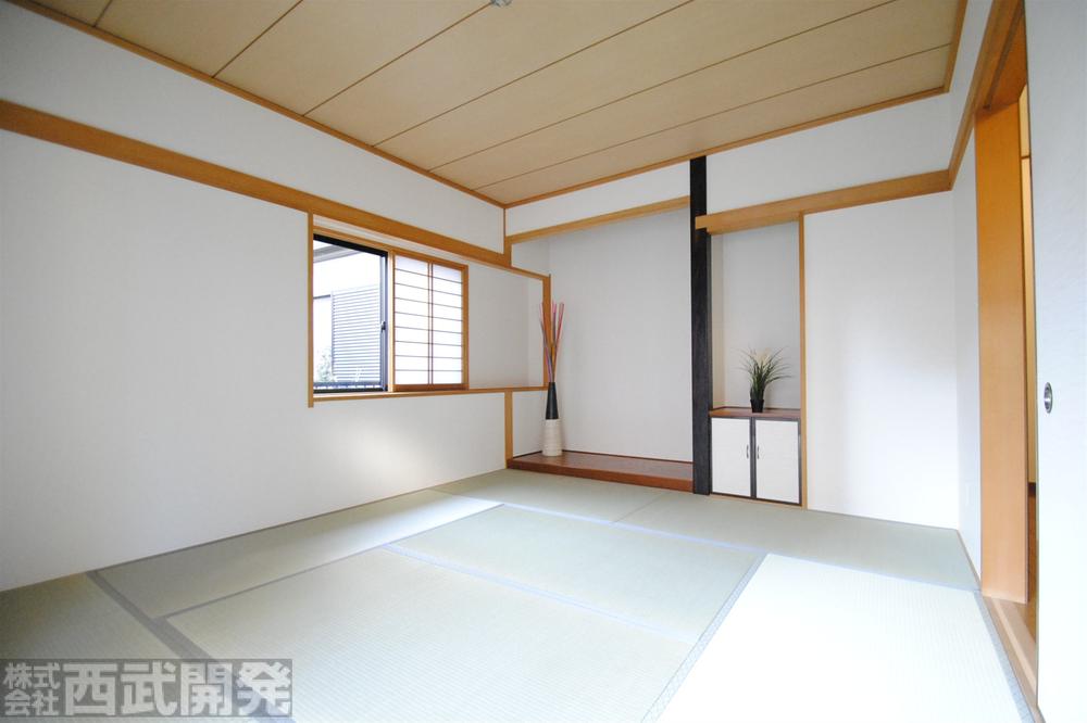 Non-living room. Japanese-style tatami 8.45 Storage & with alcove