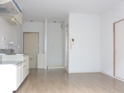 Other room space. South-facing LDK space