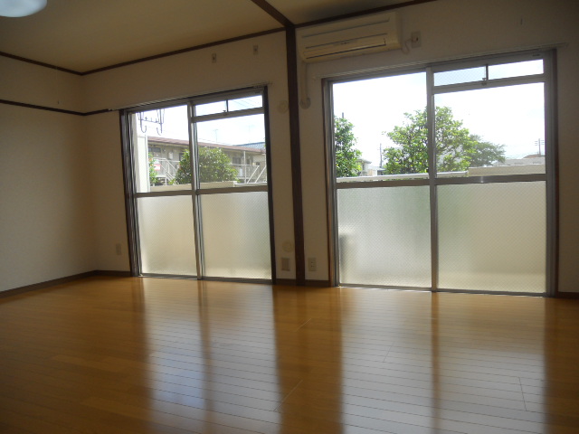 Living and room