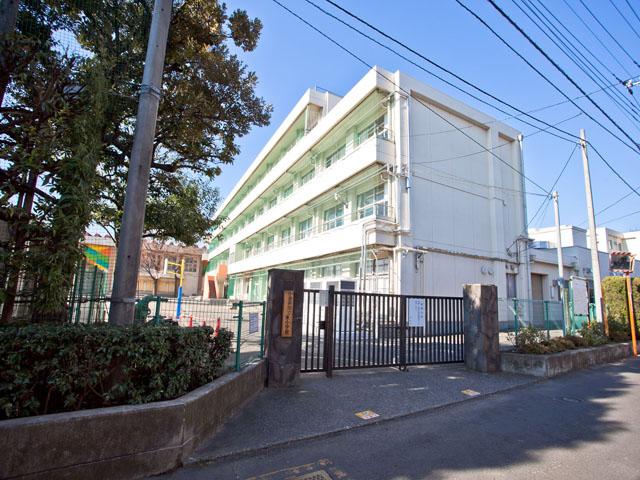 Primary school. 700m to Koganei Tatsuhigashi Elementary School