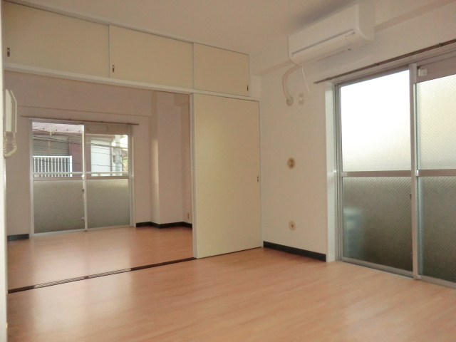 Living and room